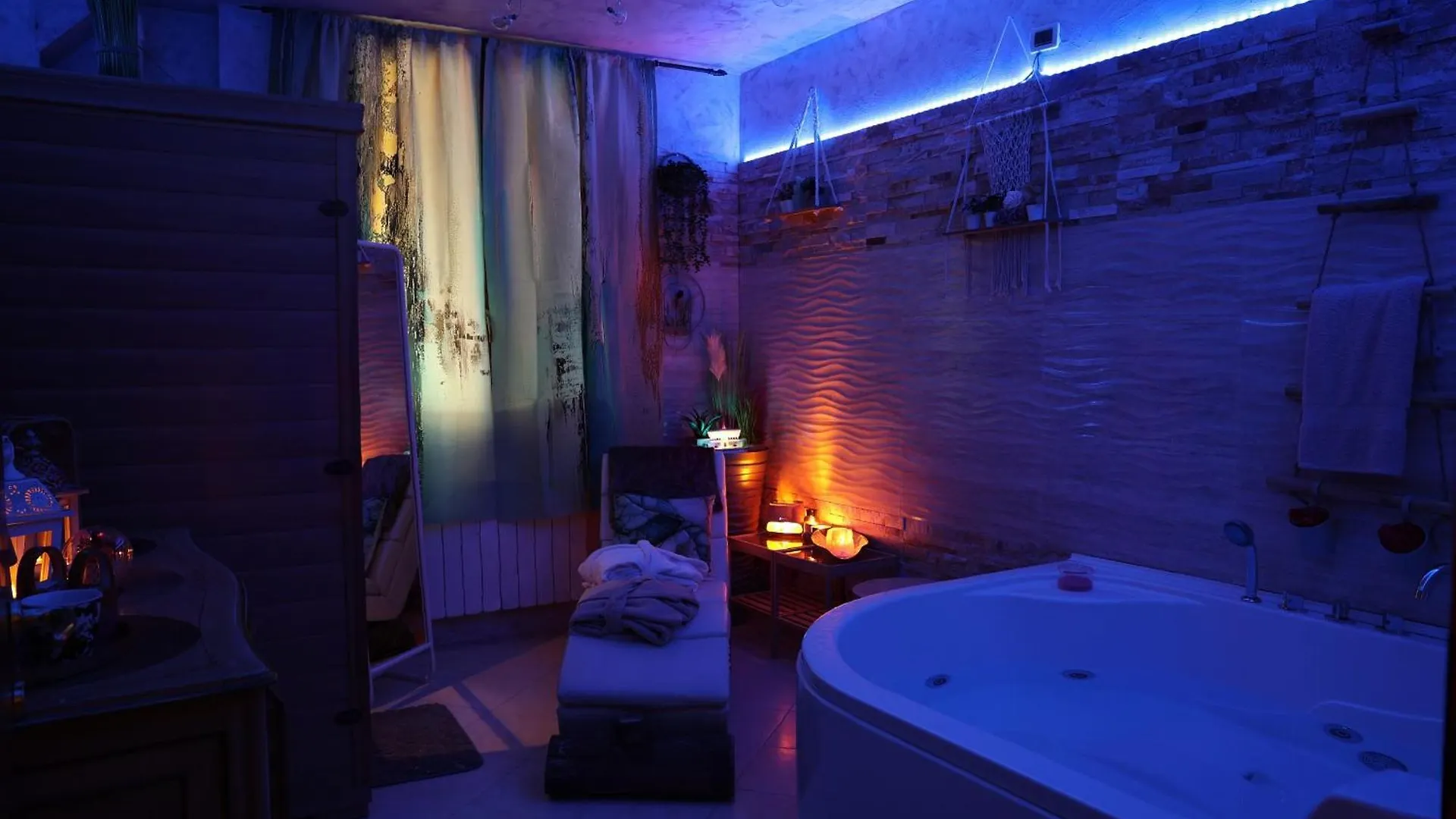 Suite Haven In Venice With Private Spa Apartment